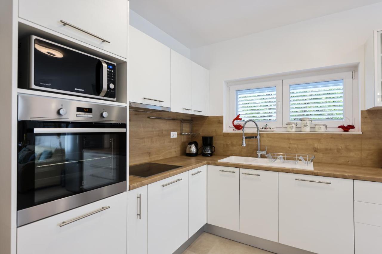 Apartment Puntamika Villa De Rosa - Ground Floor Zadar Exteriér fotografie