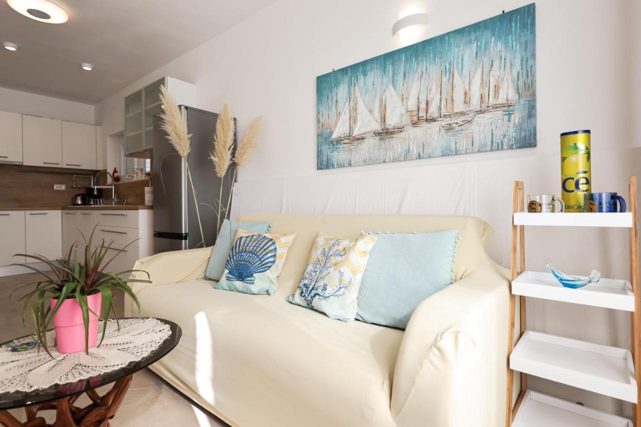 Apartment Puntamika Villa De Rosa - Ground Floor Zadar Exteriér fotografie